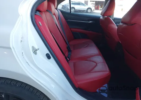 2019 Toyota Camry Xse z USA, uszkodzony, nr VIN 4T1B61HK7KU828654